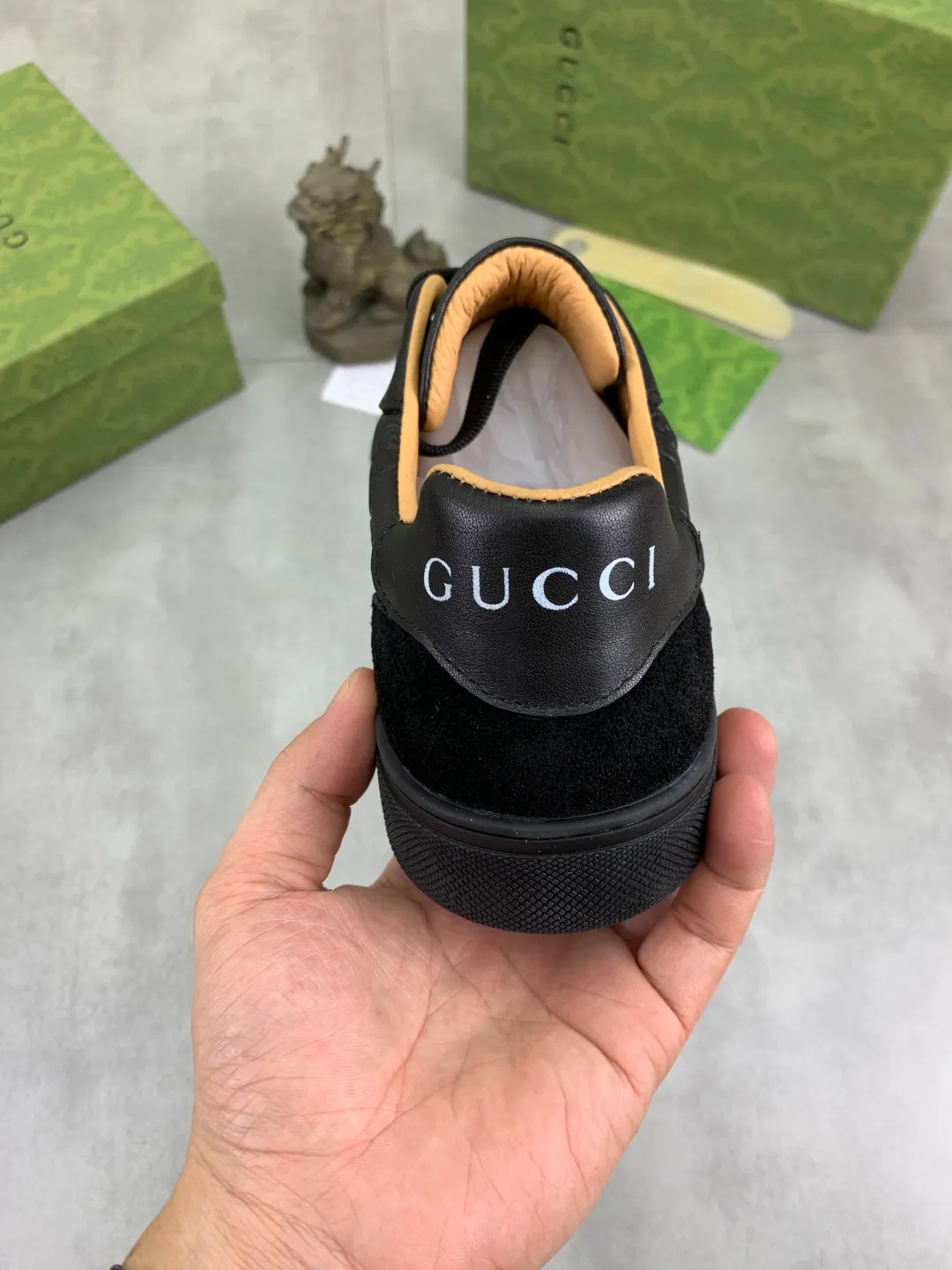 Men's shoes 💰P420 💰[New style]🆘 The latest model from Gucci GUCCI official website🎁Classic casual and fashionable men's shoes👟Best model💥The style is simple and elegant, exclusive for trendy men. Unique official website latest brand elements👑Gucci original decoration, fashionable and generous, original soft calfskin fabric➕Comfortable soft first-layer pigskin lining ✅The official website specifies the wear-resistant casual outsole, the classic model is taken in kind🎬Color: 4️⃣colors available😍Number: 38-44
